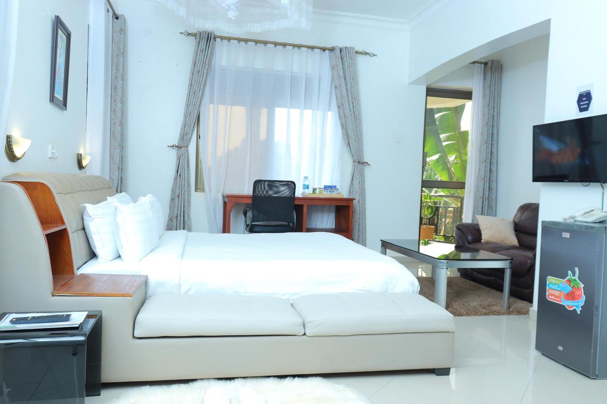 Mowicribs Hotel And Spa 恩德培 外观 照片