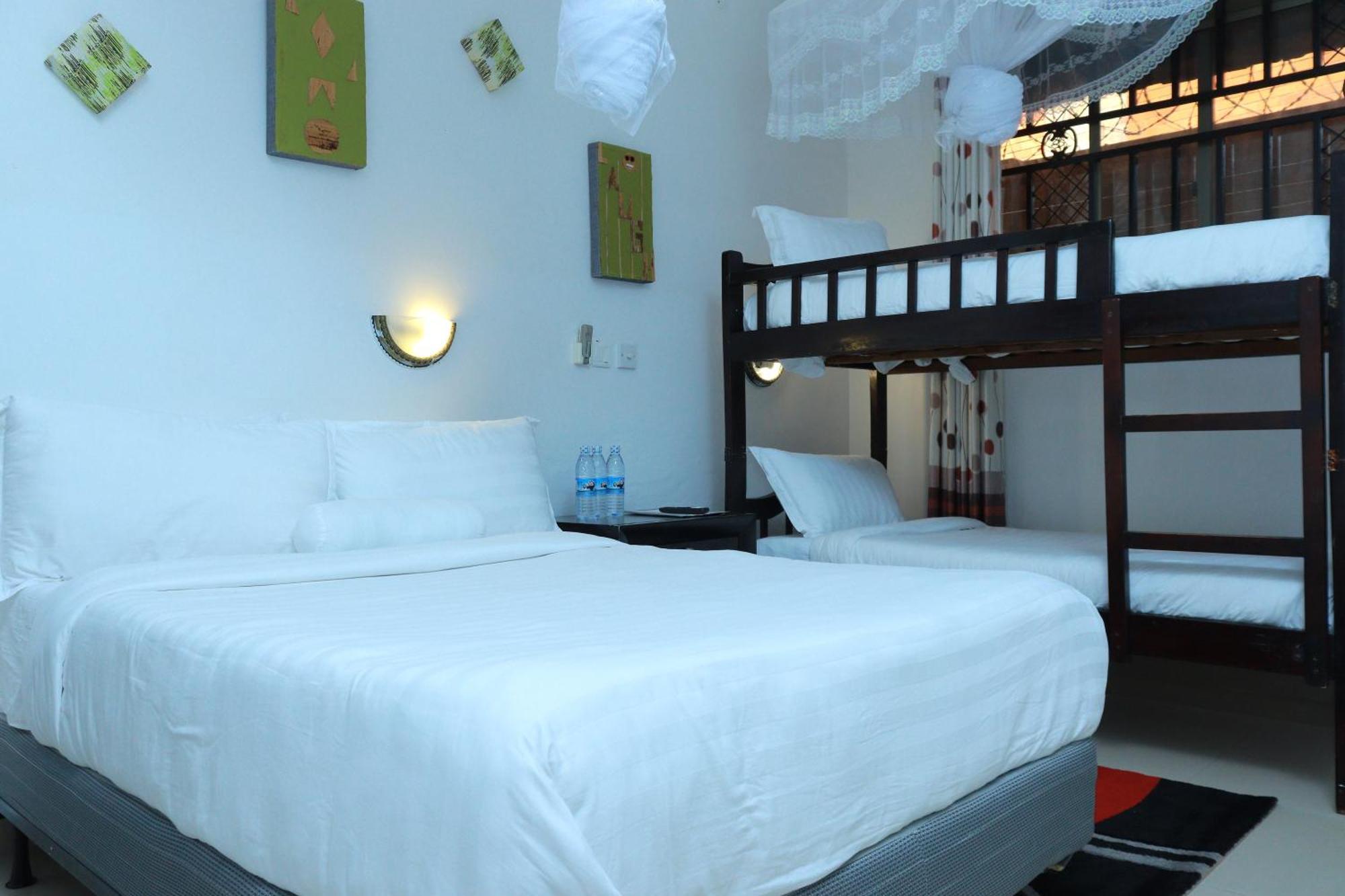 Mowicribs Hotel And Spa 恩德培 外观 照片